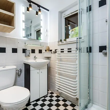 - Z Tarasem, Z Kominkiem I Altana Grillowa - Lokalizacja Przy Jeziorze *