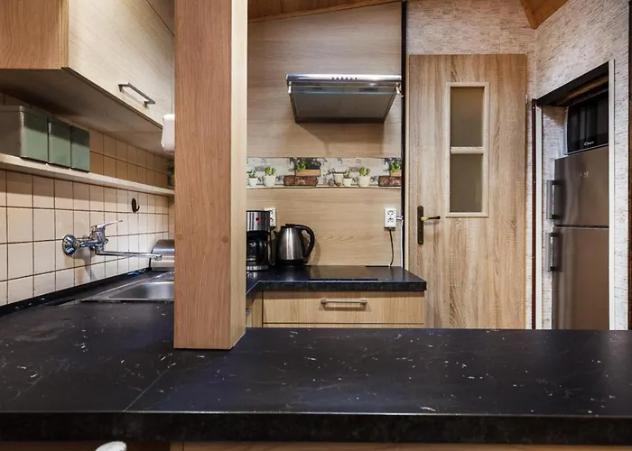 - Z Tarasem, Z Kominkiem I Altana Grillowa - Lokalizacja Przy Jeziorze Semesterbostad *